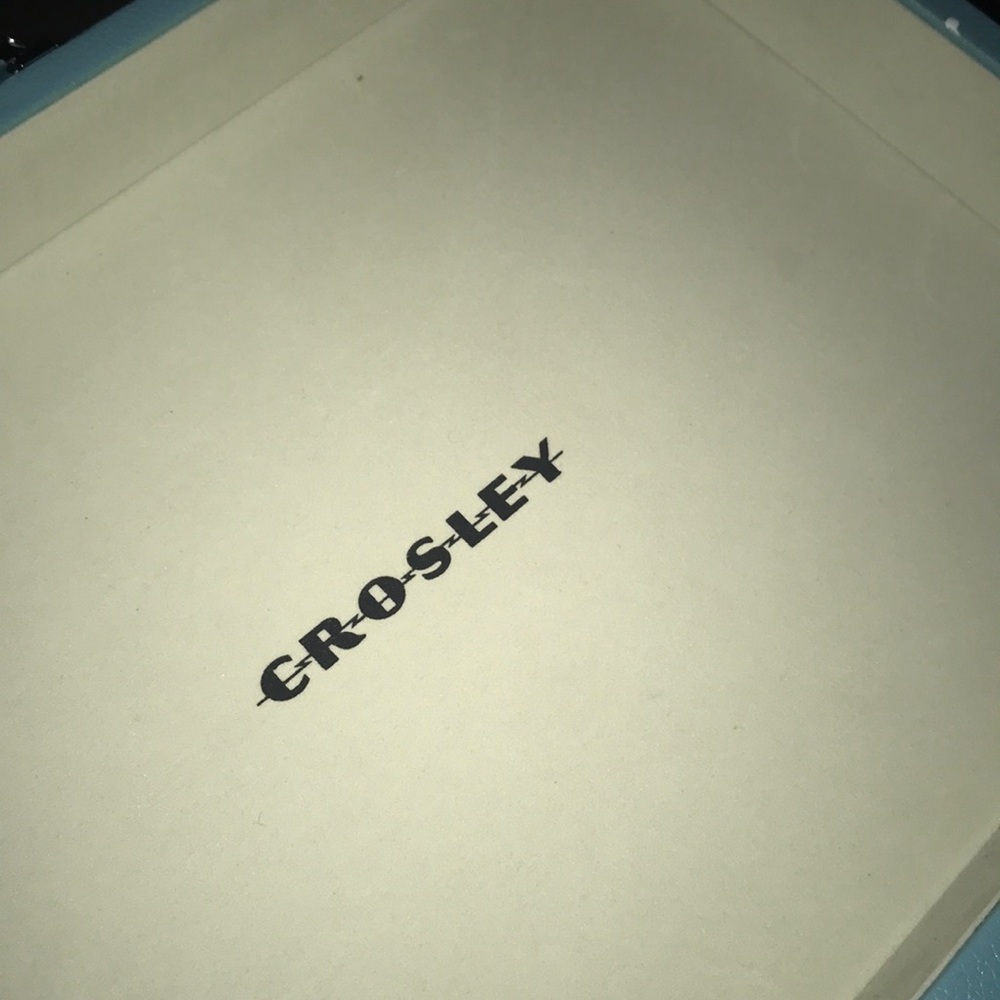 Record player - Picture 2 of 4